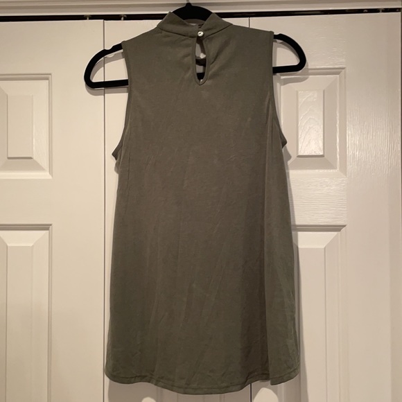 Green Envelope Tank - Picture 2 of 3